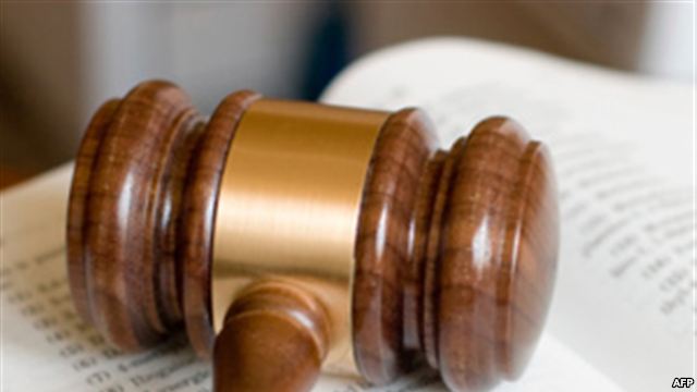 Hiến pháp: Khoa học, lợi ích và thực tế